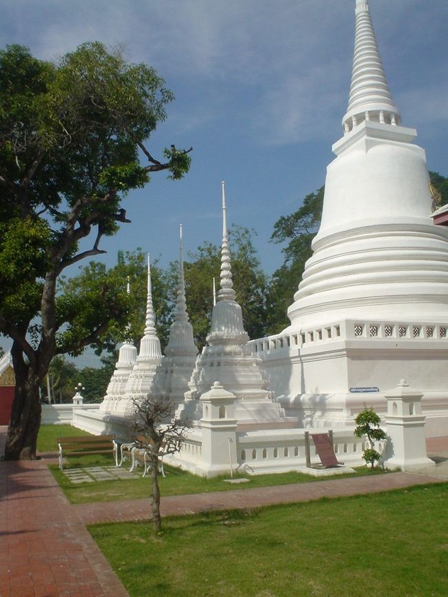 神秘的でした。<br /><br /><br />それにしても暑い。