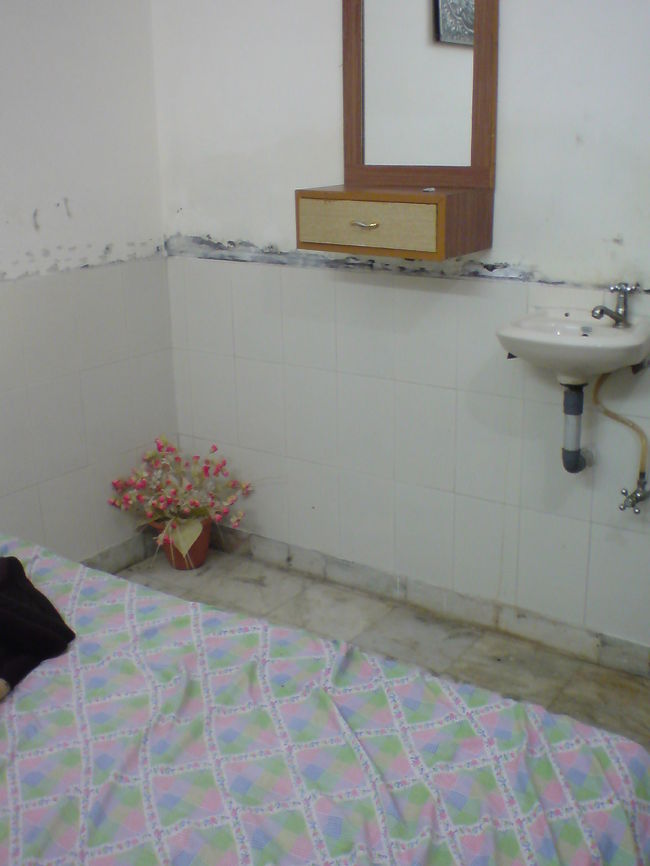 20日。<br />こちらの宿に来て二日目の朝。<br />体調が少し良くなったようだ。<br /><br />行くしかない！！！！