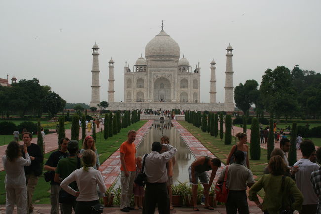 うわ〜〜〜！！！<br />凄いっo(＞▽＜)o<br /><br />と同時に　欧米人だらけ・・・。