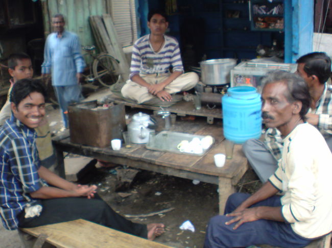 どんどん人が集まってきた。