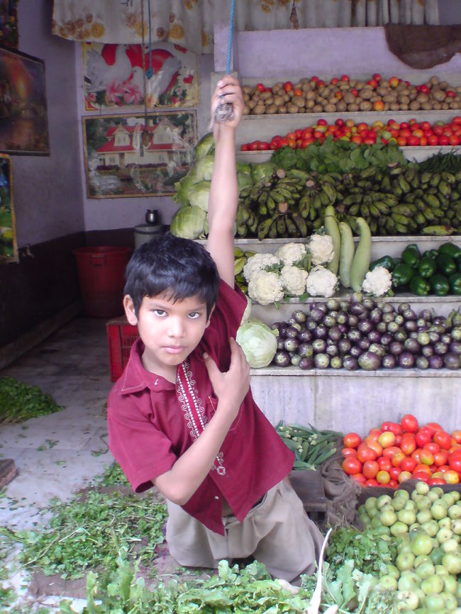 八百屋の子ども。
