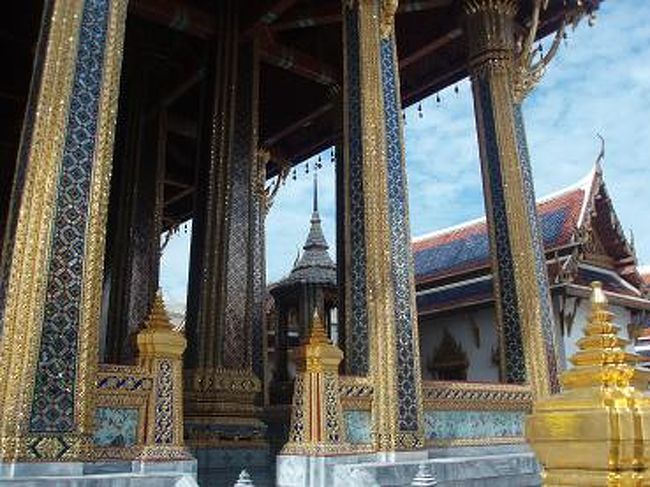 ここもキラキラ綺麗な建物がいっぱいですね〜