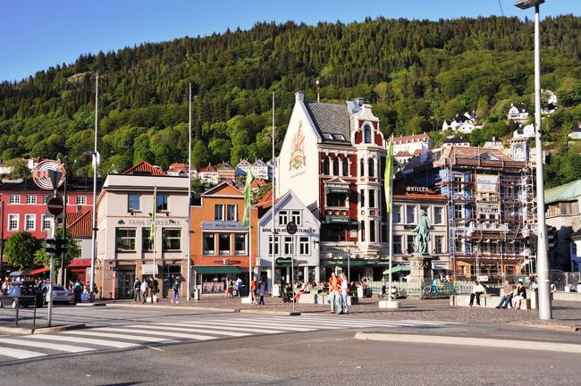 このあたりは賑やかです