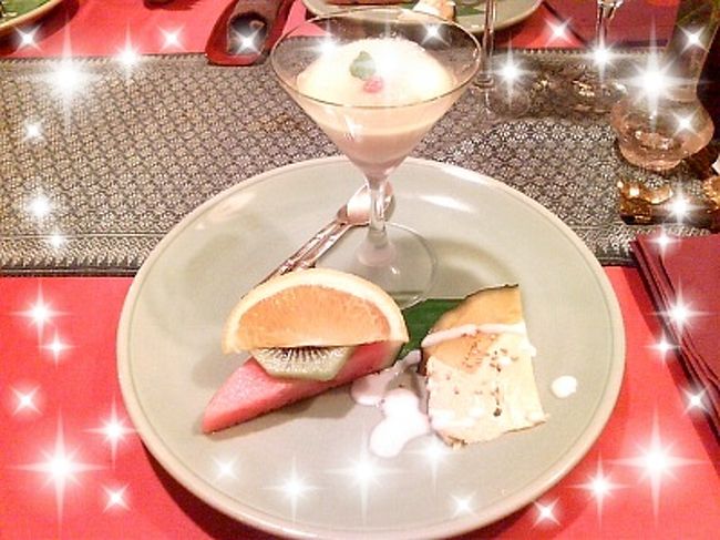 デザート：レアチーズのパイナップルソースがけ、かぼちゃのプディング、フルーツ...