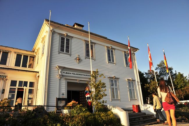 フロイエン山、山頂にはレストランなどもあります。