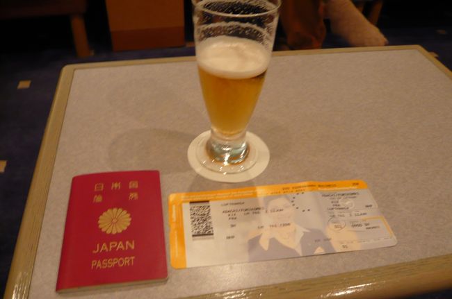 関空のＡＮＡラウンジにて。