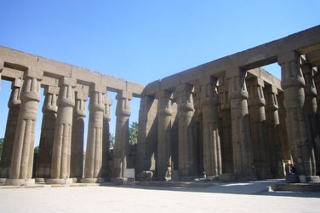 アメンヘテプ３世の中庭。<br />