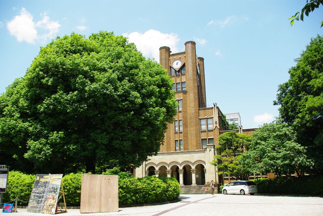 6月7日、1号館前。<br /><br />この時期になると、日差しはもう夏！