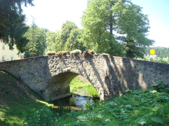 この橋を渡ると旅も終わり。
