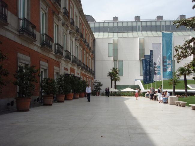 プラド美術館そばのティッセン・ボルミネッサ美術館。