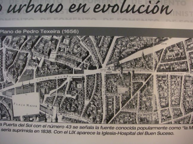 1656年のTexeiraという人が描いたマドリードの地図です。<br />非常に細かい地図で、マドリードの歴史を知る上で貴重な資料となっています。<br /><br />その頃には街も拡大し、ＳＯＬはもう端っこではなく、マドリード市の中心です。