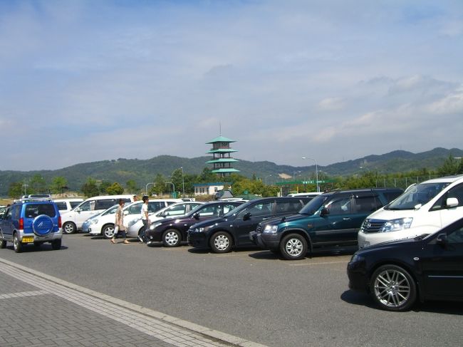 お休みのせいか、車も多くて、なかなか駐車できなかったよ (((´･ω･`)ｶｯｸﾝ…
