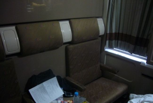 中は、こんな感じ。<br />２人１組の個室です。