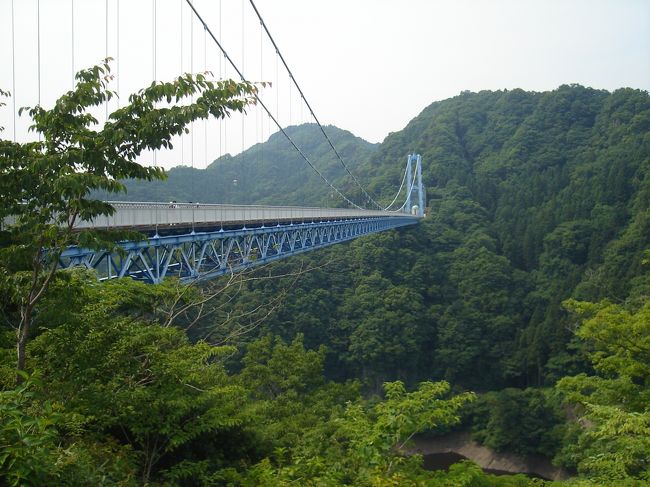 ここの利用料も３００円。<br /><br />長さが375mあり、歩行者専用の橋としては本州一の長さだそうです。<br />