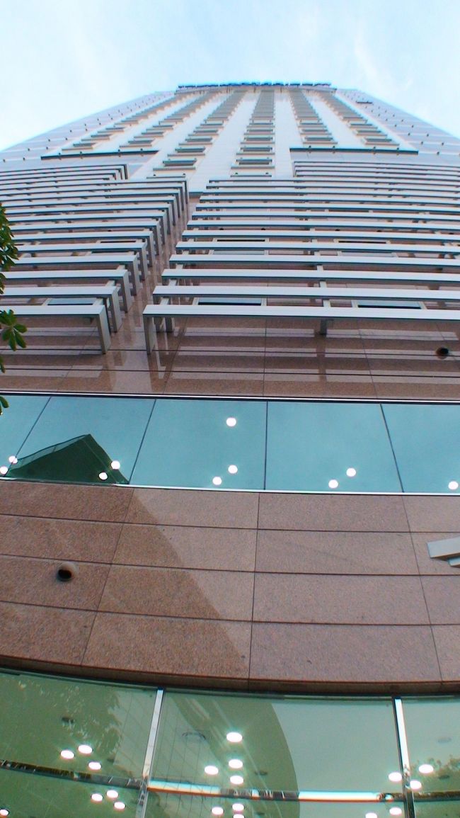 東横イン 釜山中央洞<br /><br />週末特別料金30,000ウォン=2,300円くらいでした。