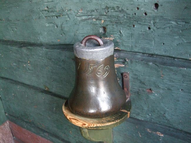 展示品の鐘1569年と刻印されている