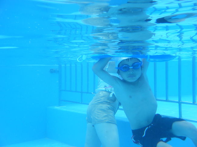 今回は旅行の1週間前に、急遽水中で使えるデジカメを買ったため、水中での撮影も怖くありません。