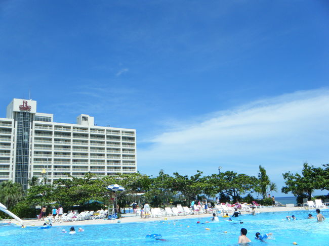 今日から沖縄は梅雨明けしたとのこと。とてもいいお天気でした。