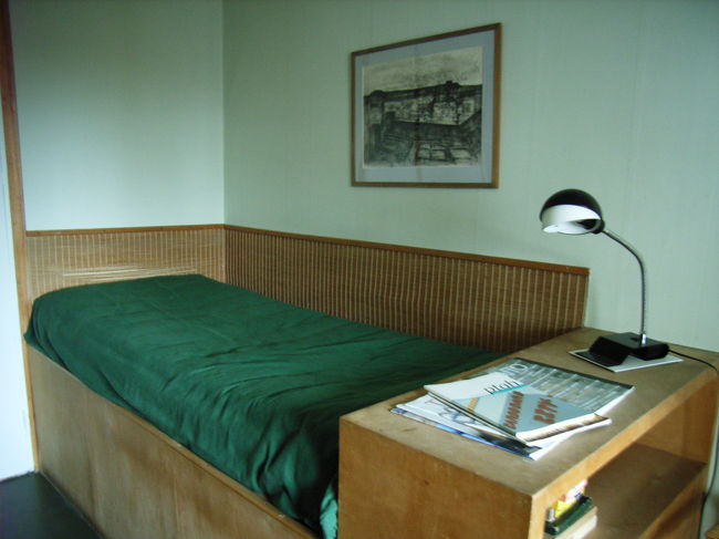 こちらもベッド。