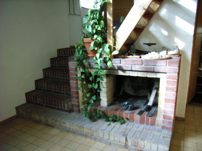 ここにも暖炉。