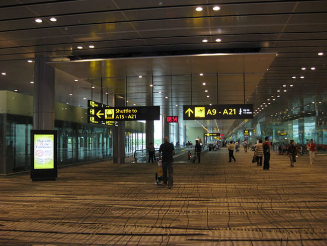 さて、搭乗口に向かいましょう。