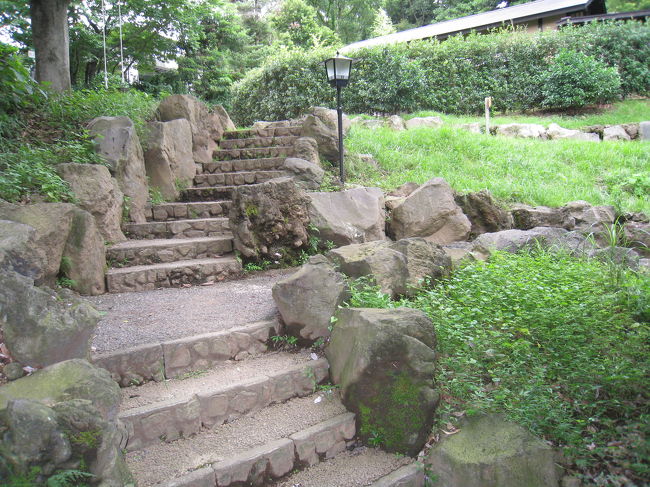 部屋に通じる道ですが、のどかな感じでいい感じ☆