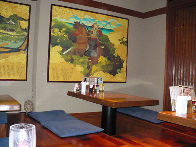 夜はいつも国際通りまでお散歩がてら食事に行きますが、今日はとまりん１Ｆの龍譚（字が違うかも）に行ってみました。<br /><br />お店の雰囲気は中々○なのだけどこの日は接客するバイトさんが、一人だけしかいなくてお料理ちっとも出てきません。ちょっと残念。<br /><br />でもとても楽しい旅行でした。<br />次回はいつ行けるかな？<br />お仕事がんばろ！