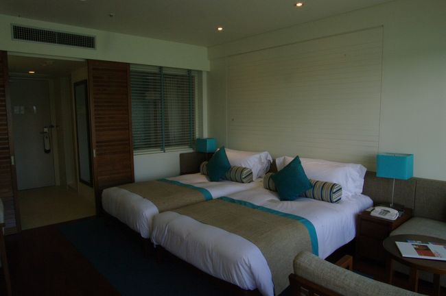 しかし！お部屋は昔とぜんぜん違う！<br />2ヶ月かけて改装しただけはあって、とっても素敵。<br /><br />アクセントのエメラルドグリーン色がとっても効いています。<br /><br />