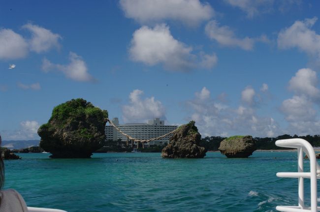 あっという間に空中散歩は終わり。<br /><br />天気もよかったので、気持ちよかったです。<br /><br />このパラセーリングは、宿泊客でなくても参加できますよ〜。