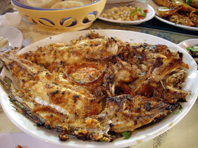 ブダイのグリル。<br /><br />香ばしく焼き上がって美味しい〜〜。<br />味付けはシンプル。