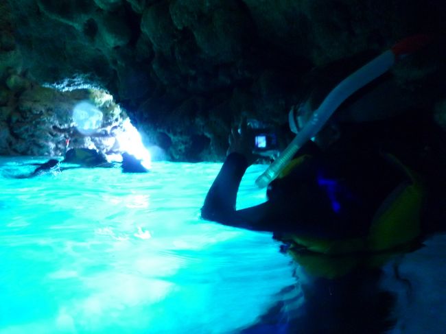 何枚もカメラに納めたくなるブルー。