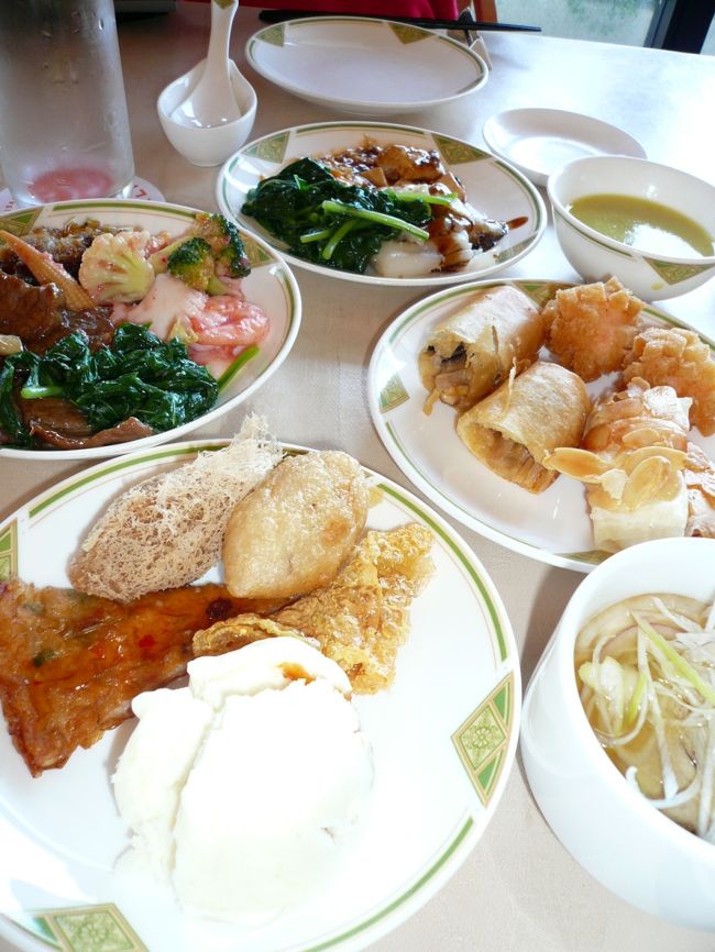 日航アリビラ内「金紗沙」にて、飲茶バイキング♪<br /><br />写真にはのっていませんがもちろん点心・飲茶のワゴンサービスもあります。