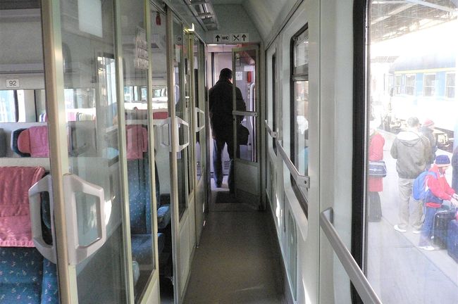 オーストリアの西駅から１泊２日でブダペストのケレティ（東駅）に着いたところ。他の乗客も皆降りているところです。