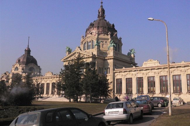 セーニチェ温泉です、温泉チェスが有名ですが今回は残念ながら入りませんでした。