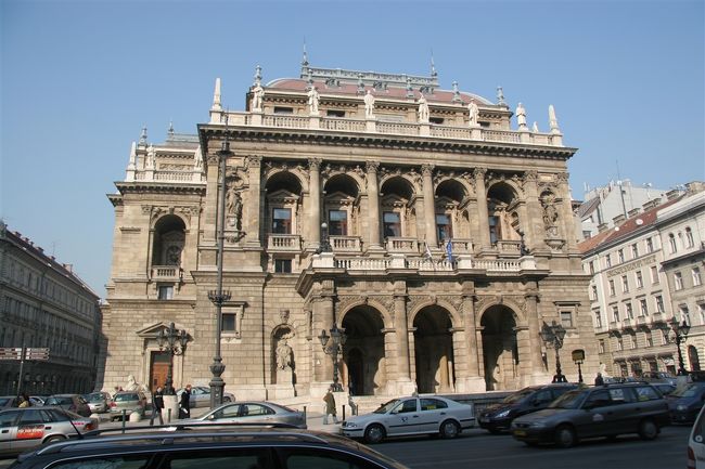国立オペラ劇場