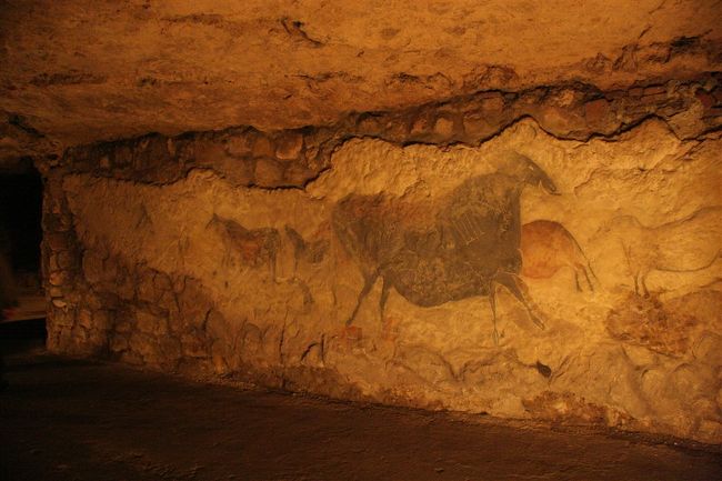地下迷宮内ですが写真では何か絵が写っていますが実際はかなり暗いので良く分かりませんでした。