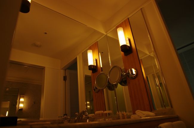 お風呂場とは別に洗面台がありました。<br />（お風呂場にもあるので、合計２つの洗面台があることになります）