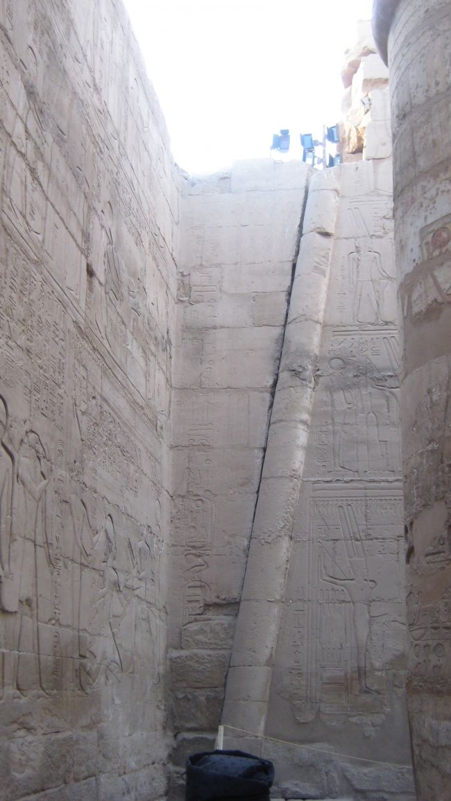 巻物の芯がちゃんと描かれていて<br />ひとつの物語に