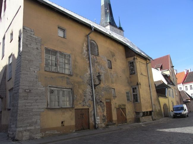 年季の入った建物。