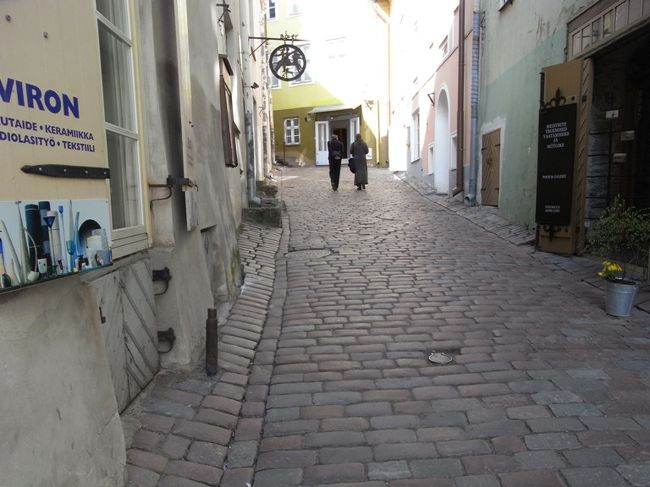 この石畳の道がヨーロッパっぽくて好き。