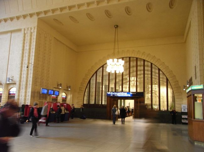 ヘルシンキ中央駅の構内。