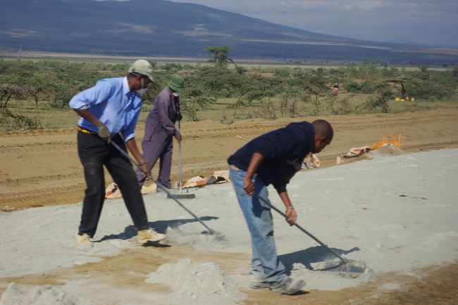 でも、まだまだ工事中・・・。<br /><br />今は工事もどんどん進んでいるけど、<br />２００８年の暴動まで起こった大統領選。<br />以前の大統領の時は、いろんなことがＢＡＤだった〜・・・。とガイドさんが言ってました。