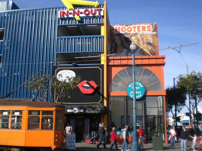 うぉっ！HOOTERS発見