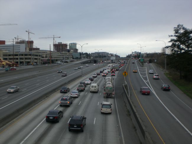 朝の交通渋滞が始まっちゃいました