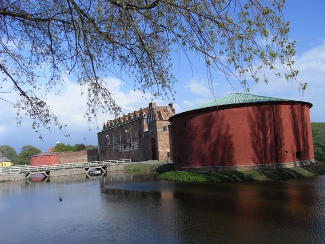 違う角度からのマルメ城。