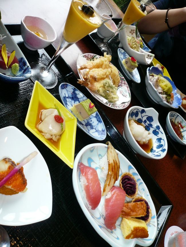 ホテルに戻り「佐和」にてランチタイム♪<br /><br />寿司、天ぷらのバイキングです！！