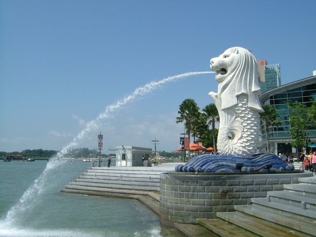 これが「マーライオン」そんなに凄いものではないけど、シンガポールといったらこれ。<br /><br />世界三大ガッカリの一つらしいですが。