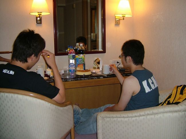 早速パーティーが始まっています。