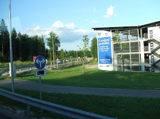 ホテルへ向かいます。