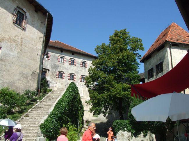 お城も素敵です。